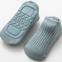 Anti-slip cotton socks for babies - 4 Seasons Family